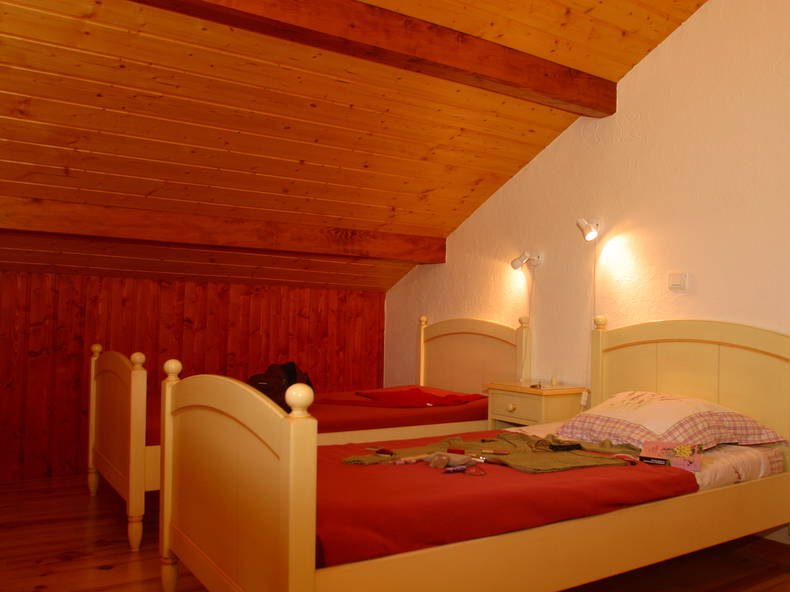 Bed And Breakfast Saint-Aupre 99501-3