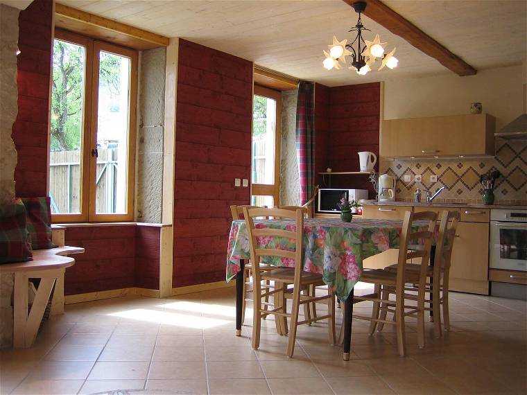 Homestay Saint-Aupre 99406