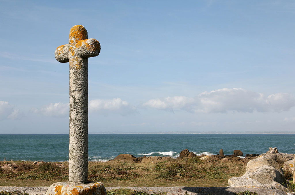 Independent Studio Plonéour-Lanvern 64088