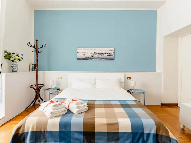 Entire Home Napoli 258002-1