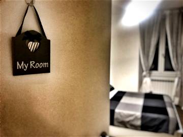 Roomlala | Bach Room In Rome