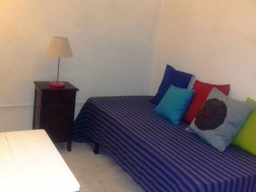 Roomlala | Barcelona, ​​​​Pokój jednoosobowy, 2 kuchnie, 2 łazienki, 2 salony