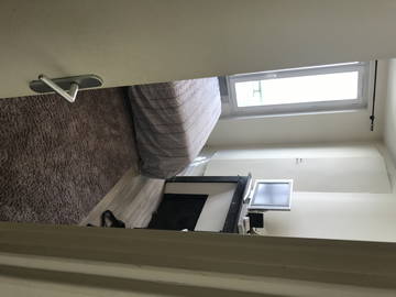 Roomlala | Bardzo ciche studio, wyposażone, linia 1