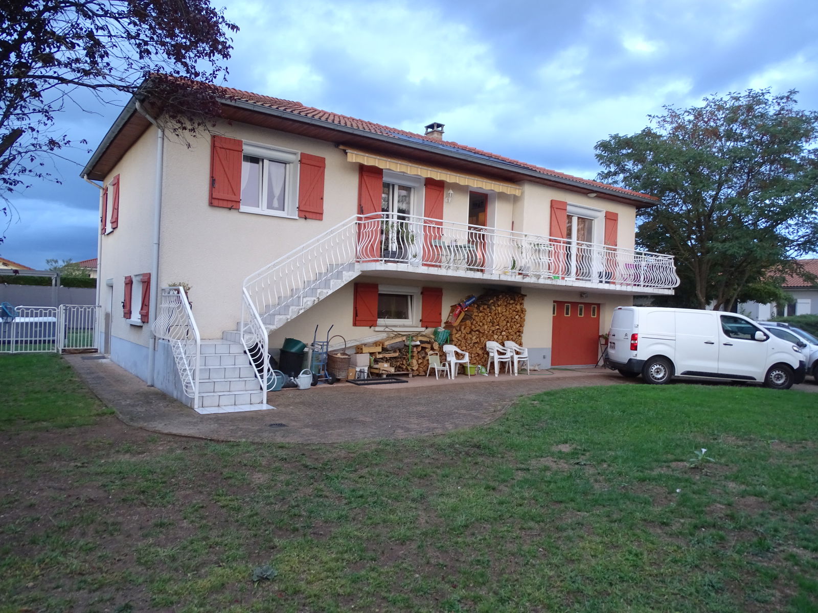 Independent Studio Veauche 262175