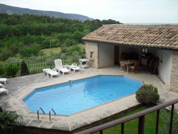 Roomlala | Bastide Con Piscina In Affitto Di Fronte Al Luberon