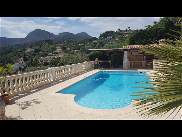 Roomlala | Beau F1 Standing, Vue, Piscine, Calme