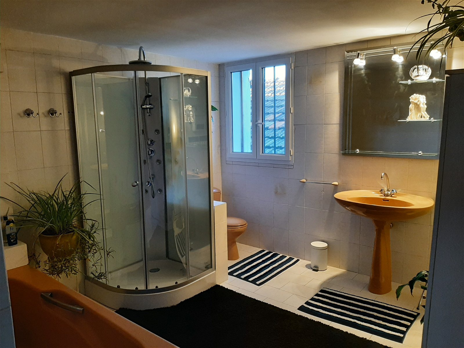 Hjemmeophold L'Isle-sur-la-Sorgue 241340