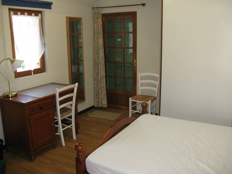 Entire Home Toulon 126706-5