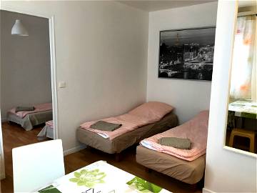 Roomlala | Beautiful Apartment 4-5 People At Porte De Paris