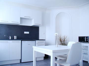 Roomlala | Beautiful Apartment In The Heart Of Troyes