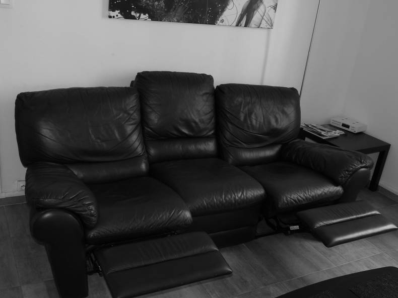 Entire Home Toulon 210296-3