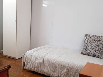 Homestay Noisy-Le-Grand 247912-5