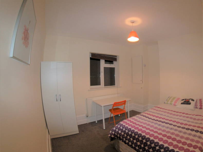 Hospedagem Em Casa De Família England 177718-3