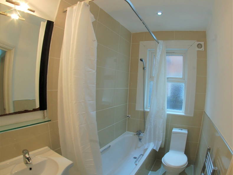 Hospedagem Em Casa De Família England 178089-3