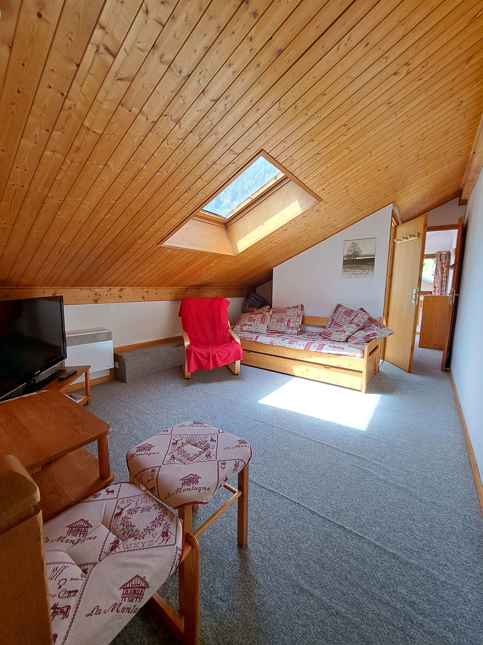 Independent Studio Châtel 404315