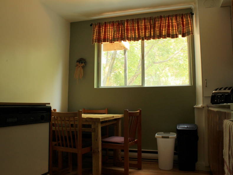 Cały Dom Montréal 200156-3