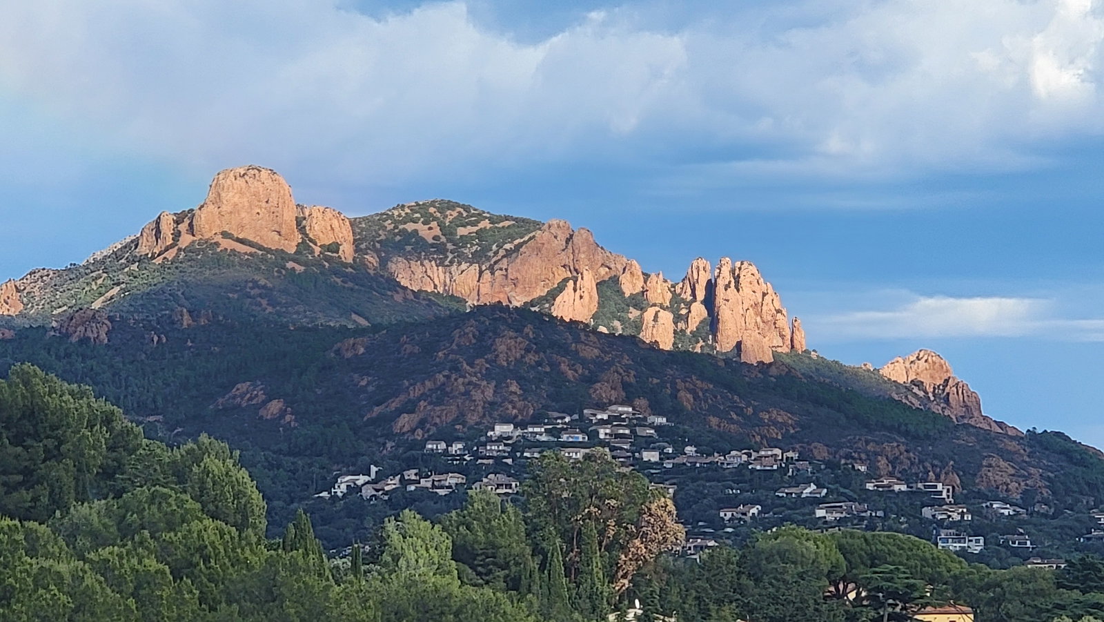 Entire Home Saint-Raphaël 672319
