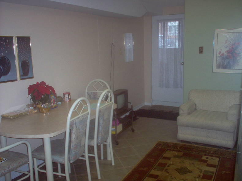 Homestay Toronto 132132-3