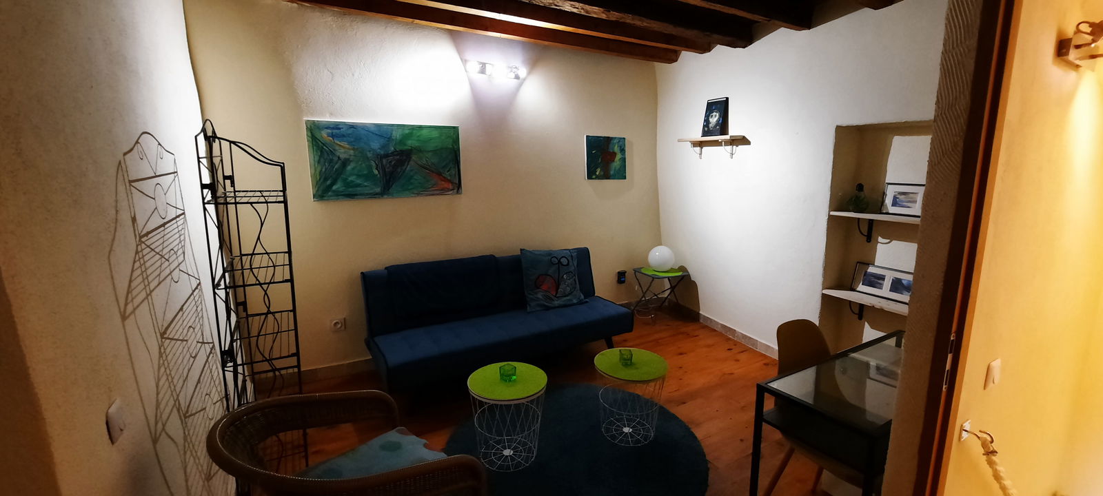 Independent Studio Orange 264871