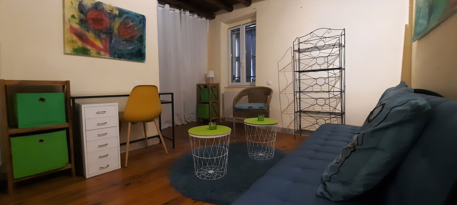 Independent Studio Orange 264871