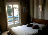 Roomlala | Beautiful private bedroom + dining area + Terrace (Beige)