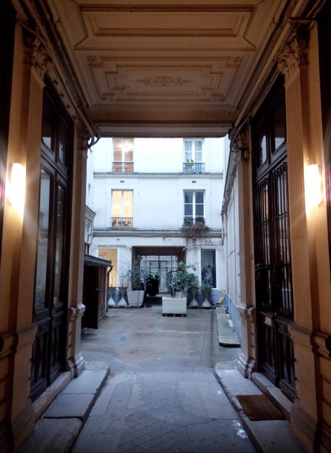 Collocazione Paris 261028