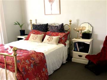 Roomlala | Beautiful Room To Rent In Villa