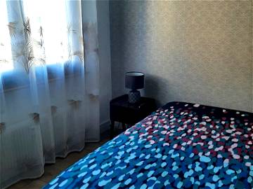 Roomlala | Beautiful Spacious Room In Shared Apartment Near Geneva