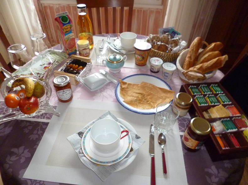 Bed And Breakfast Dirinon 64674-4