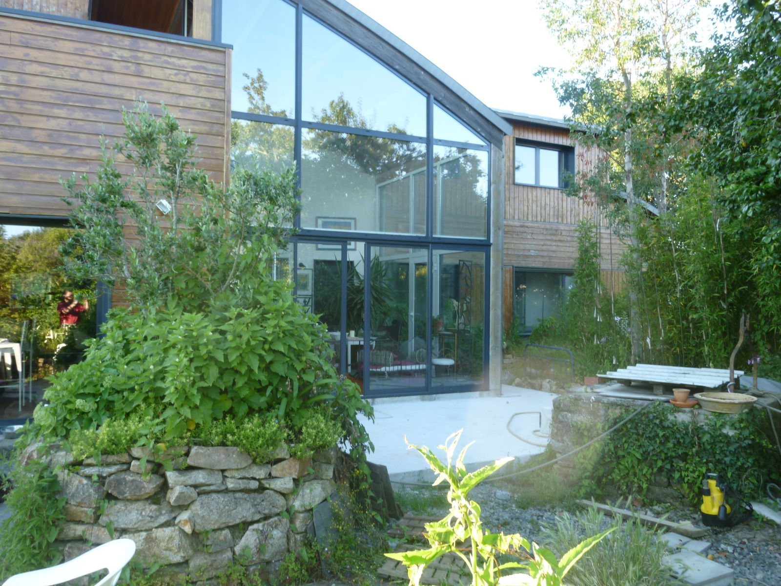 Independent Studio Baye 74825