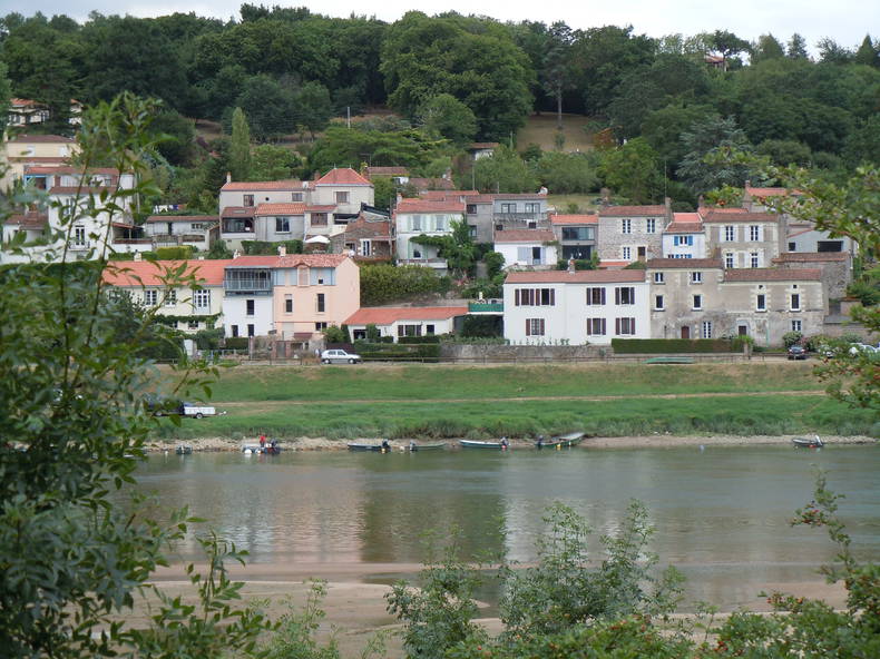 Habitaciones De Huéspedes Champtoceaux 141127-2