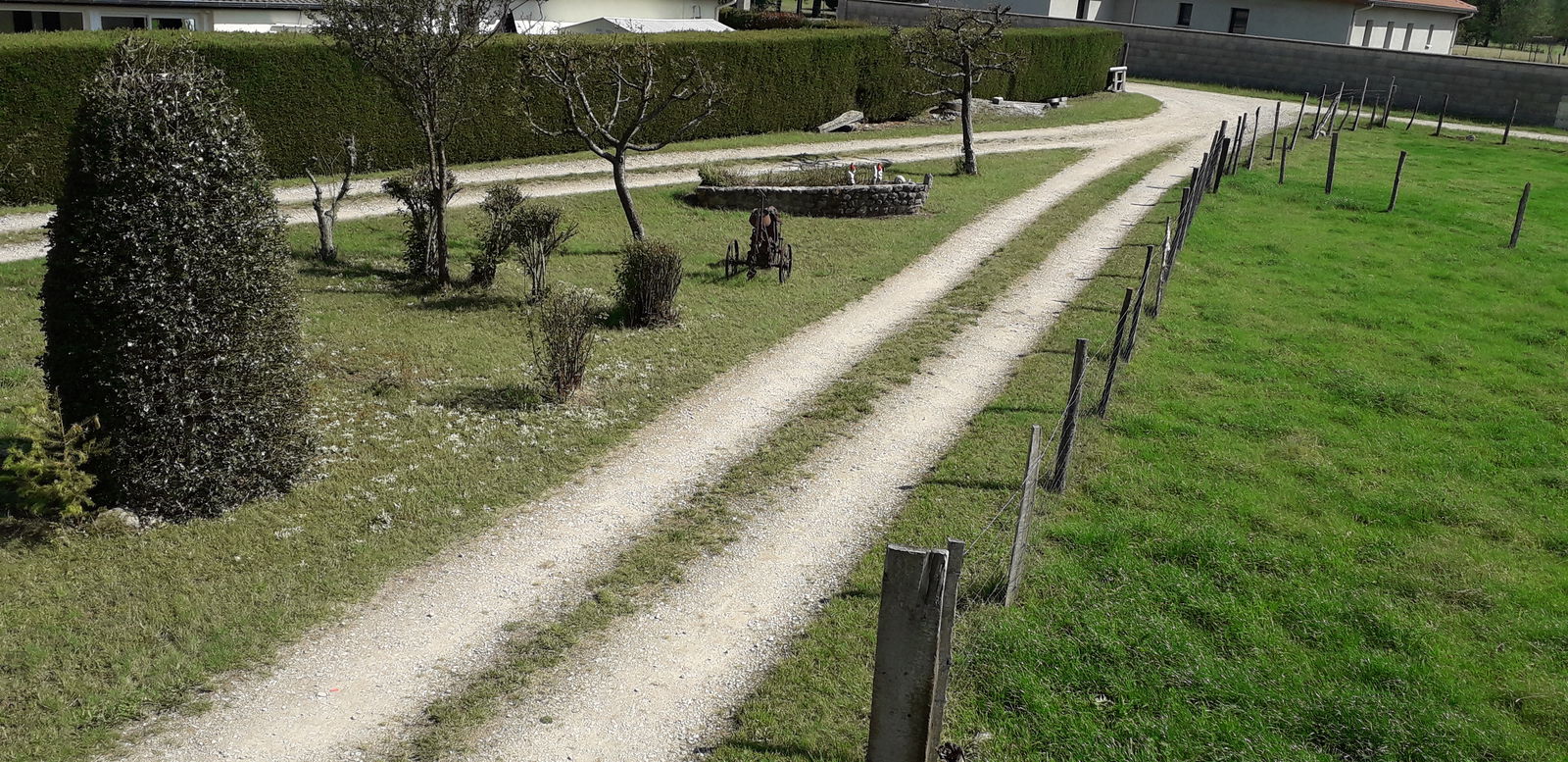 Independent Studio Saint-Maurice-en-Gourgois 220285