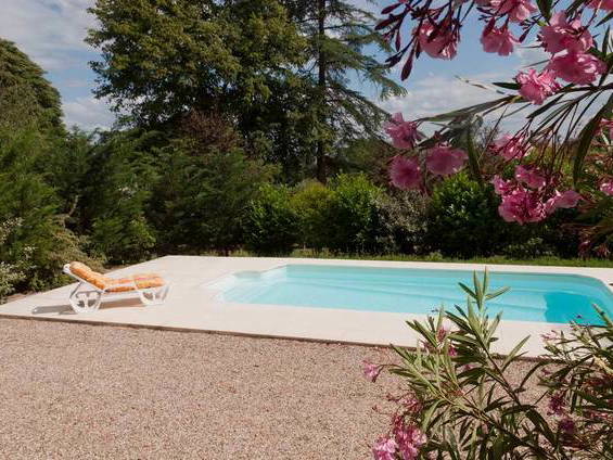 Habitaciones De Huéspedes Clairac 44421-3