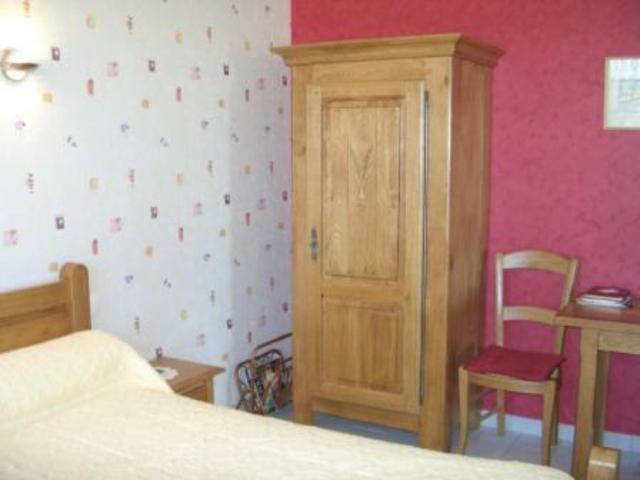 Bed And Breakfast Donnery 15249-1