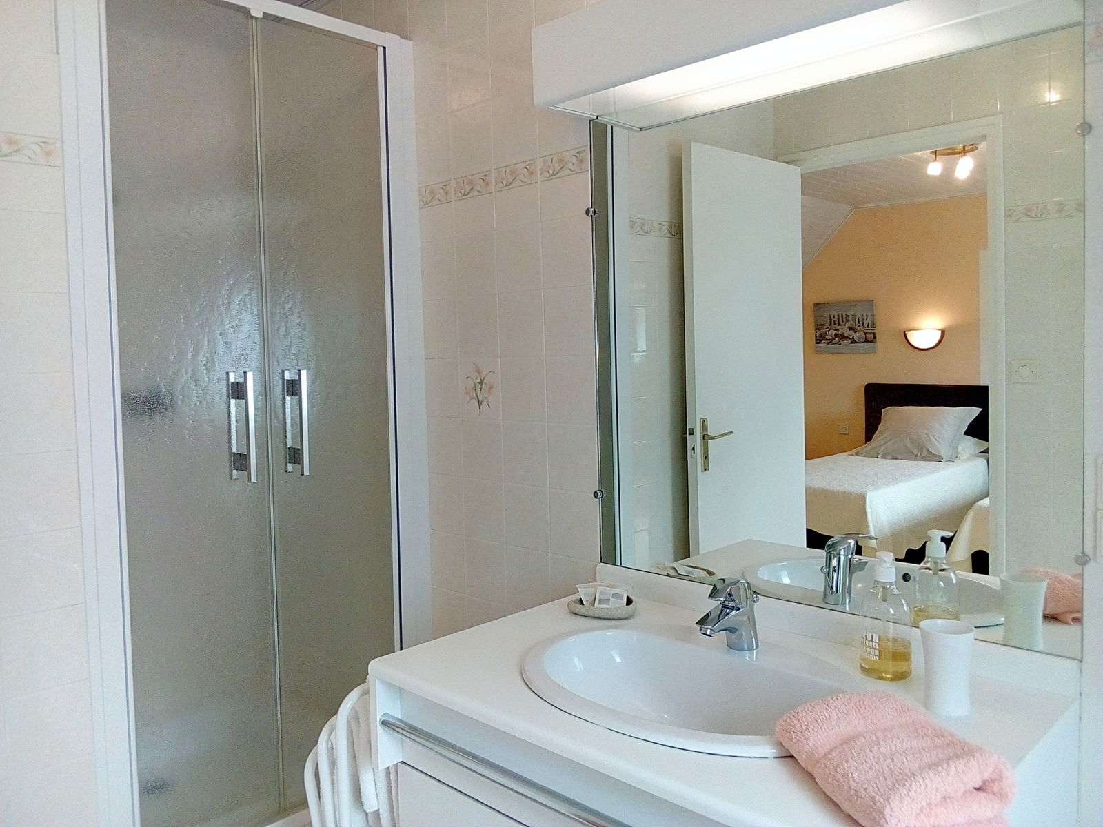 Bed And Breakfast Mahalon 30034