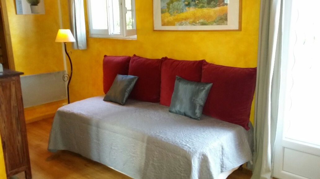 Bed And Breakfast Corbières 16090