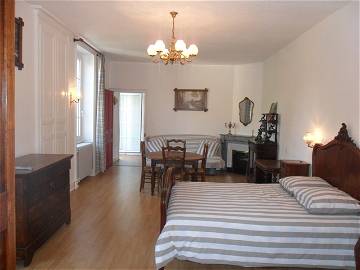 Room For Rent Bellignat 50989-1