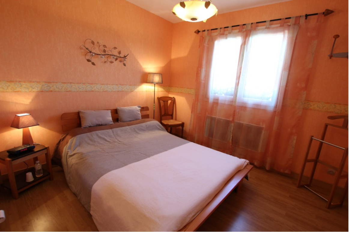 Entire Home Carantilly 53179