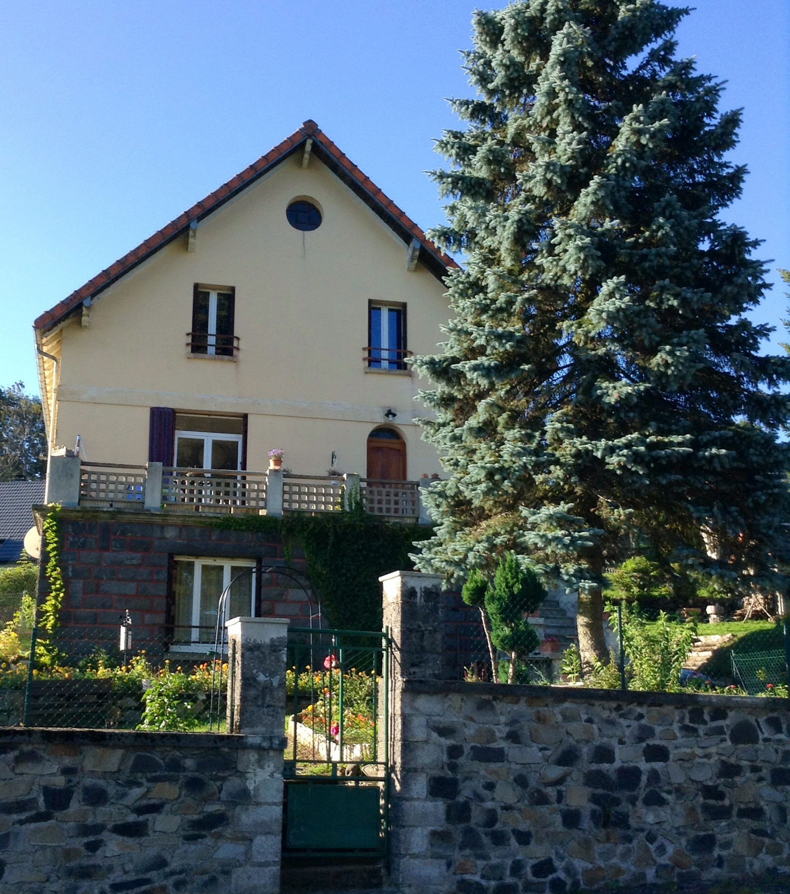 Bed And Breakfast Tauves 83807