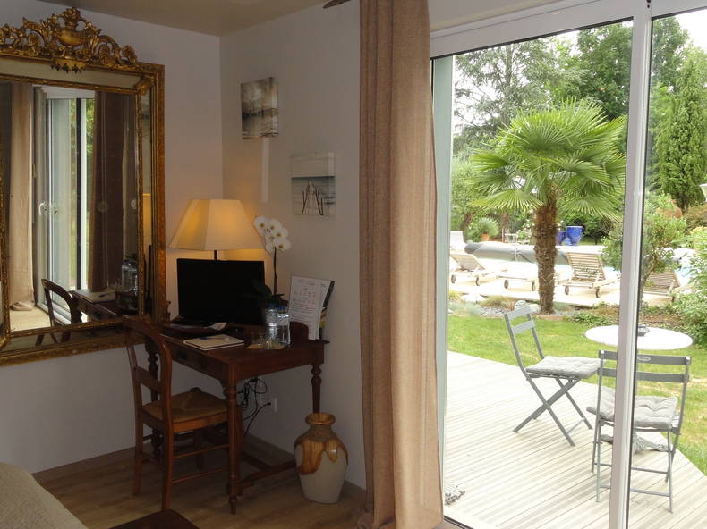 Bed And Breakfast Sadirac 96859-3