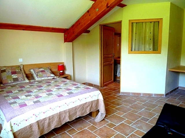 Homestay Polignac 28232