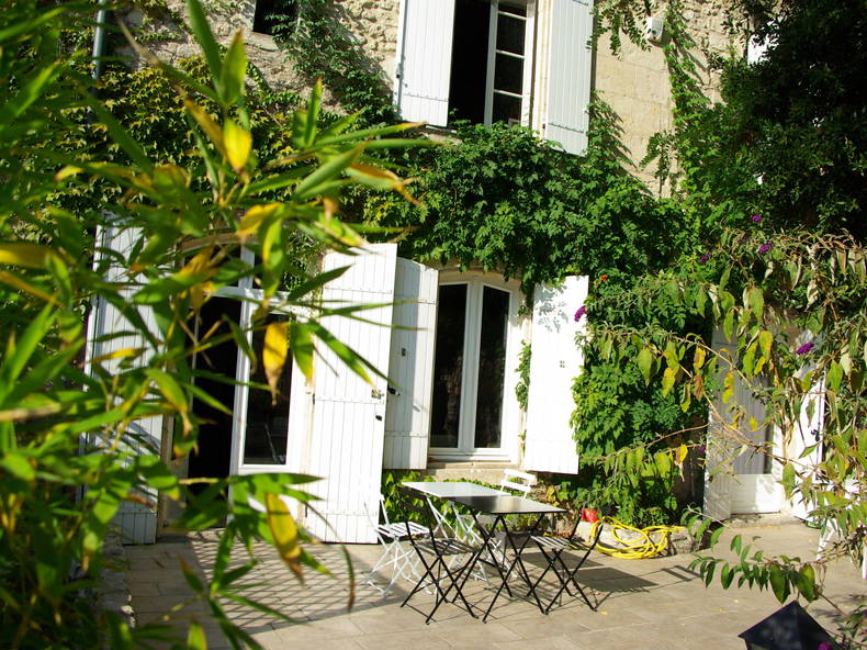 Habitaciones De Huéspedes Montfrin 103789-3