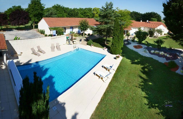 Bed And Breakfast Neuville-de-Poitou 64070