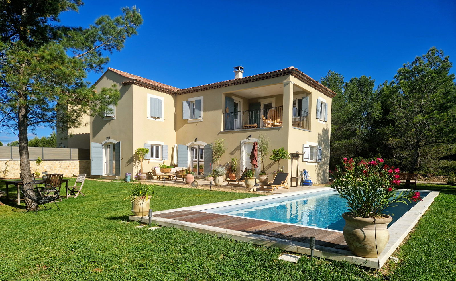 Bed And Breakfast Lambesc 443135