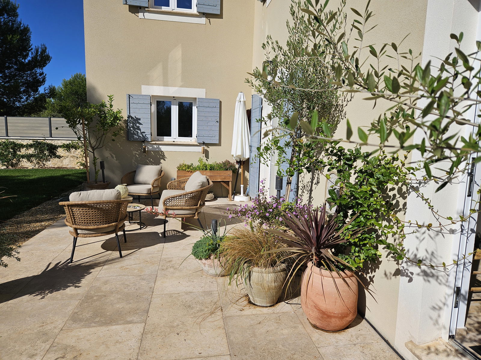 Bed And Breakfast Lambesc 443135