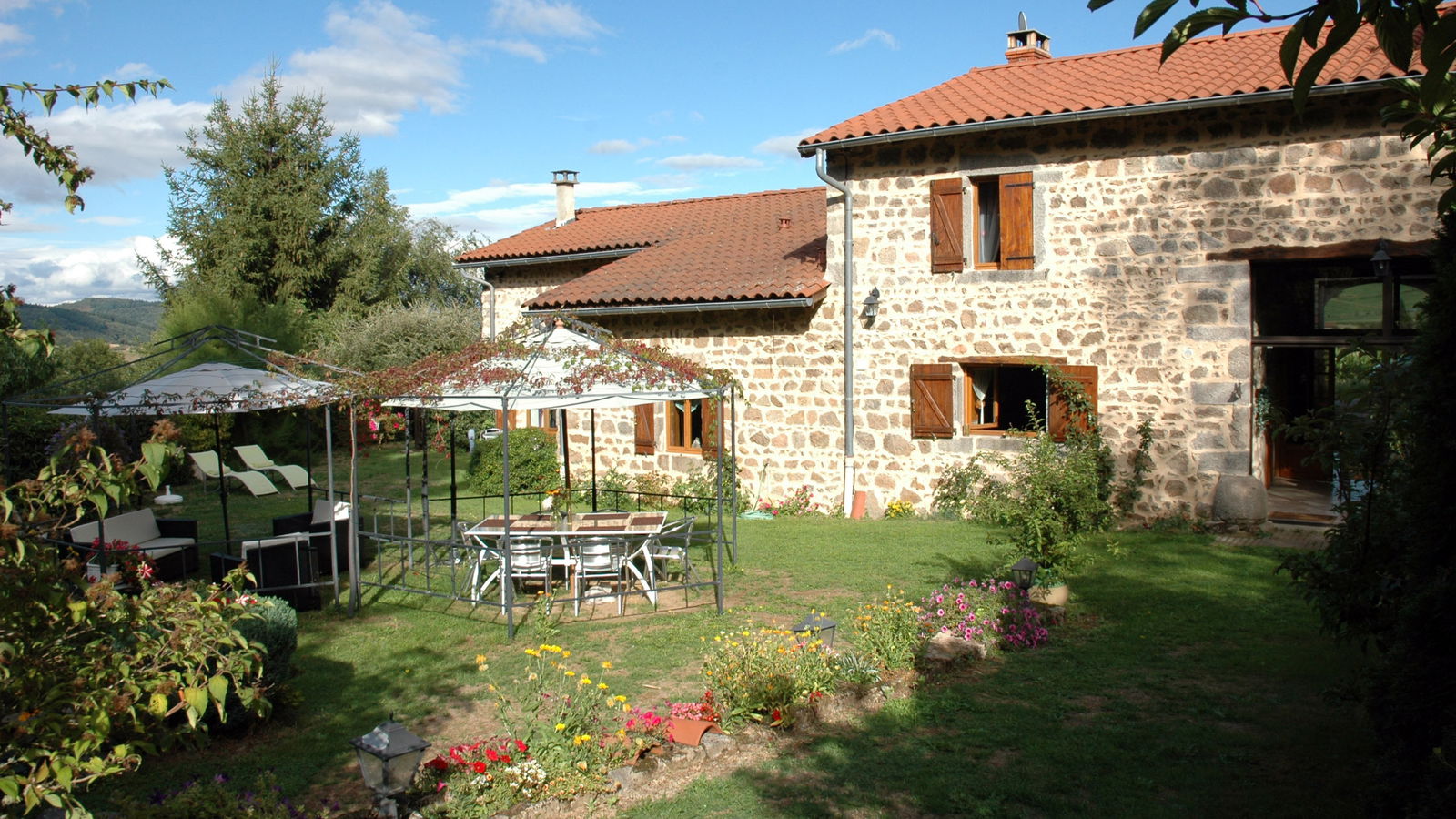 Bed And Breakfast Villechenève 113355
