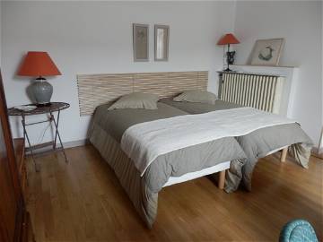 Room For Rent Onet-Le-Château 92609-1