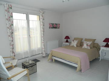 Roomlala | Bed and Breakfast para alugar - Aujuseb