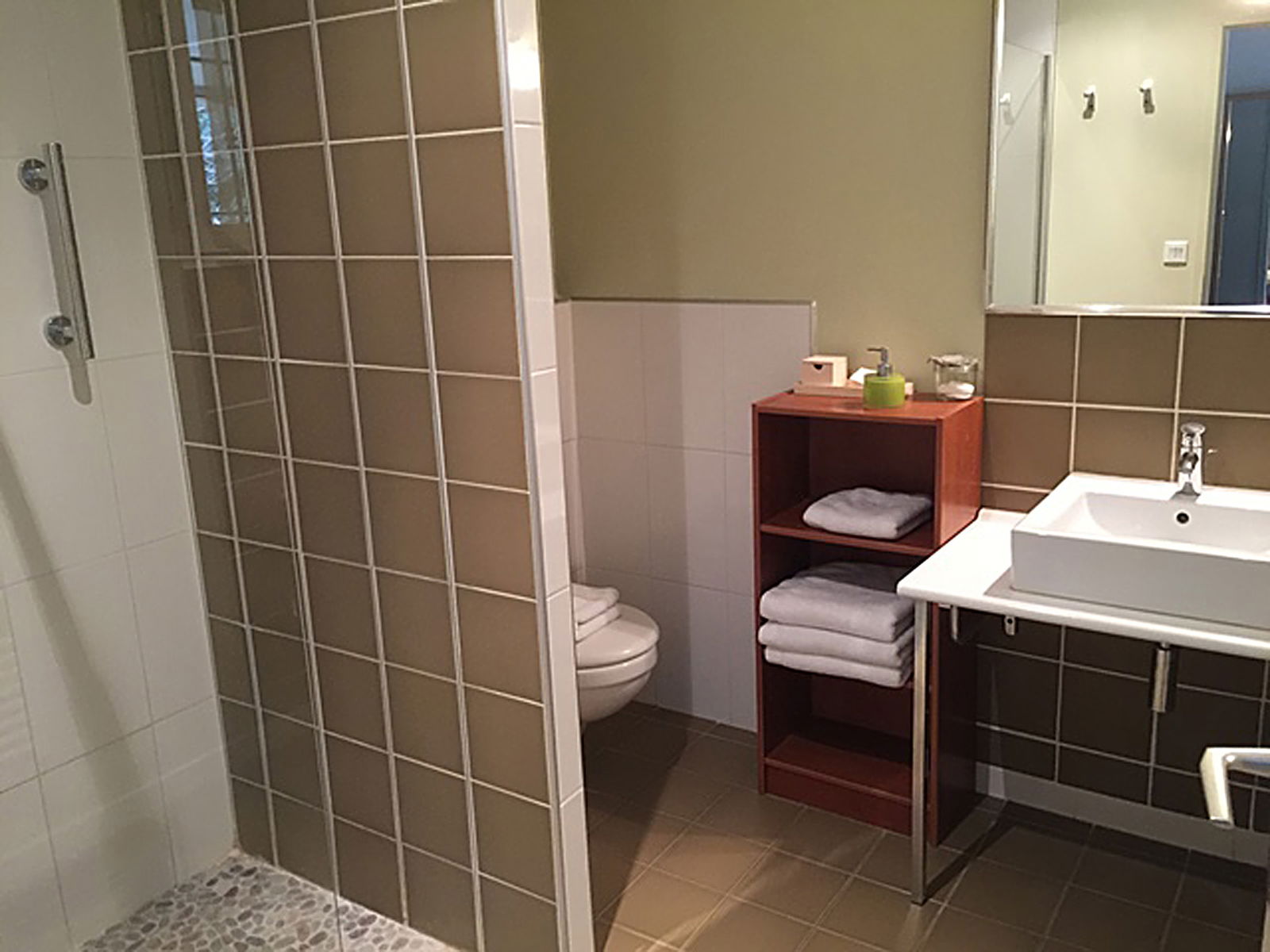 Bed And Breakfast Lorgues 145790