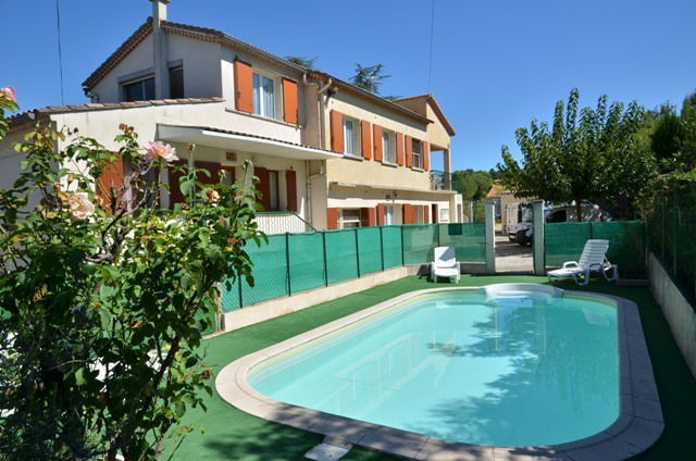 Oberoende Studio Lézan 40928